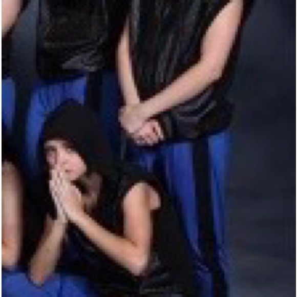 Cool funky hip hop style outfit. Also street tap.  Adult Medium. - Picture 6 of 6